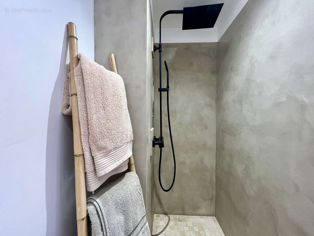 Maison à PLAN-DE-LA-TOUR