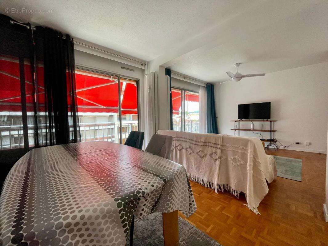 Appartement à AIX-LES-BAINS