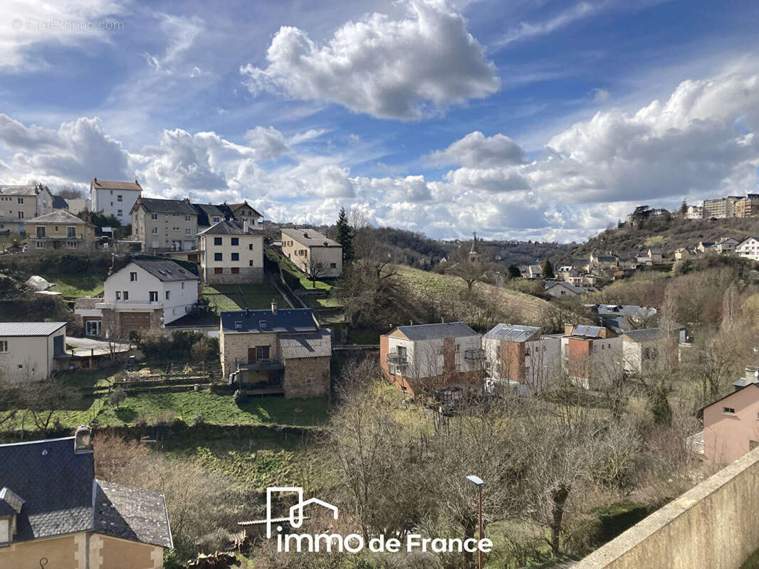 Maison à LE MONASTERE