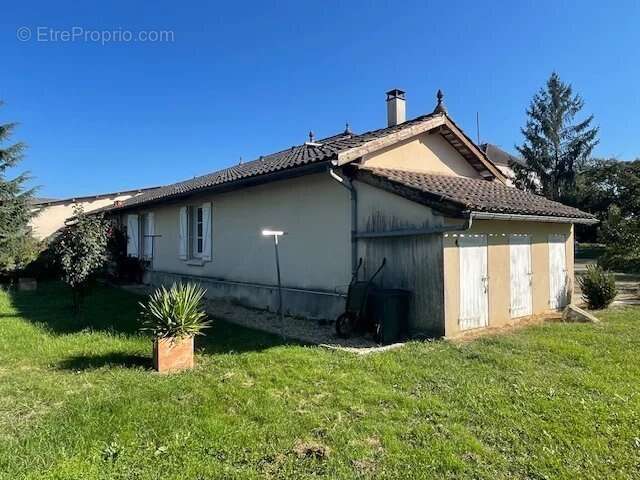 Maison à LUPPE-VIOLLES