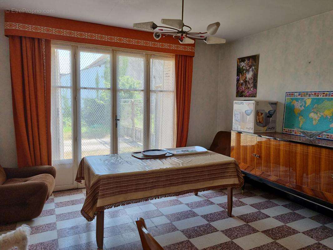 Maison à BOUZY-LA-FORET
