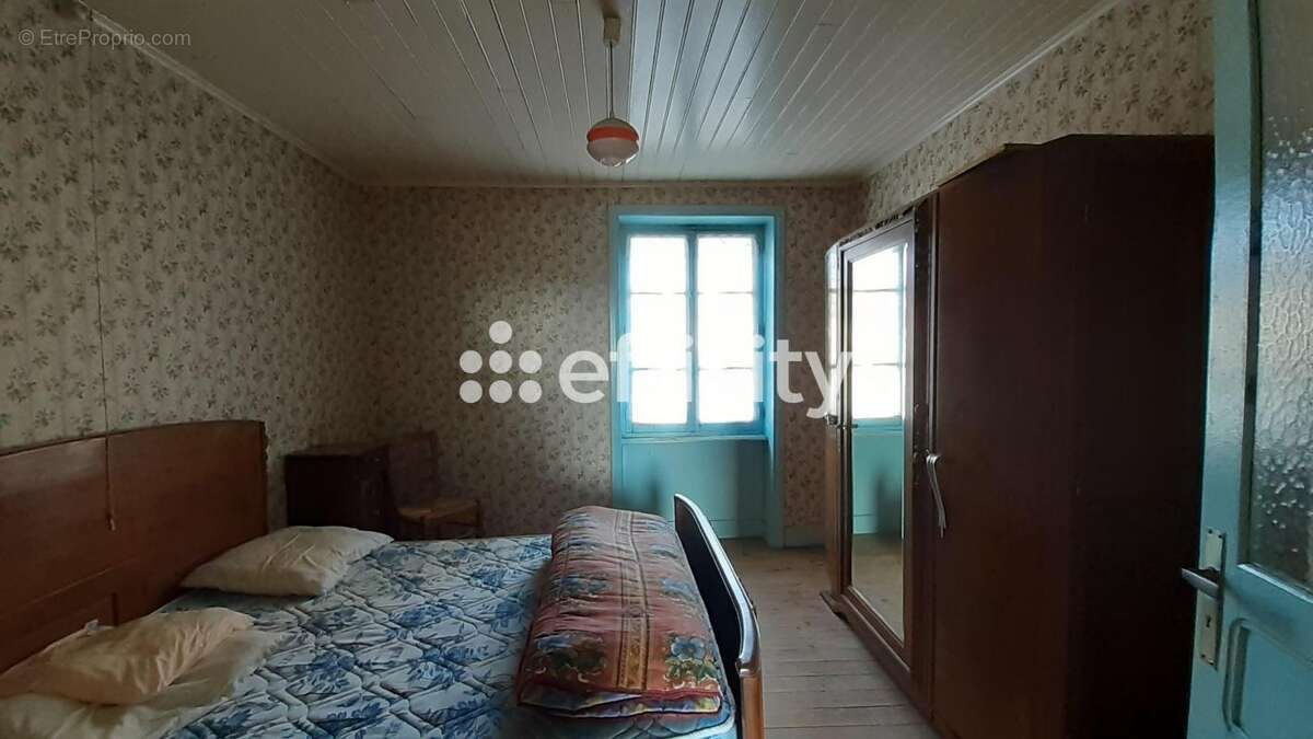 Maison à EGLISOLLES