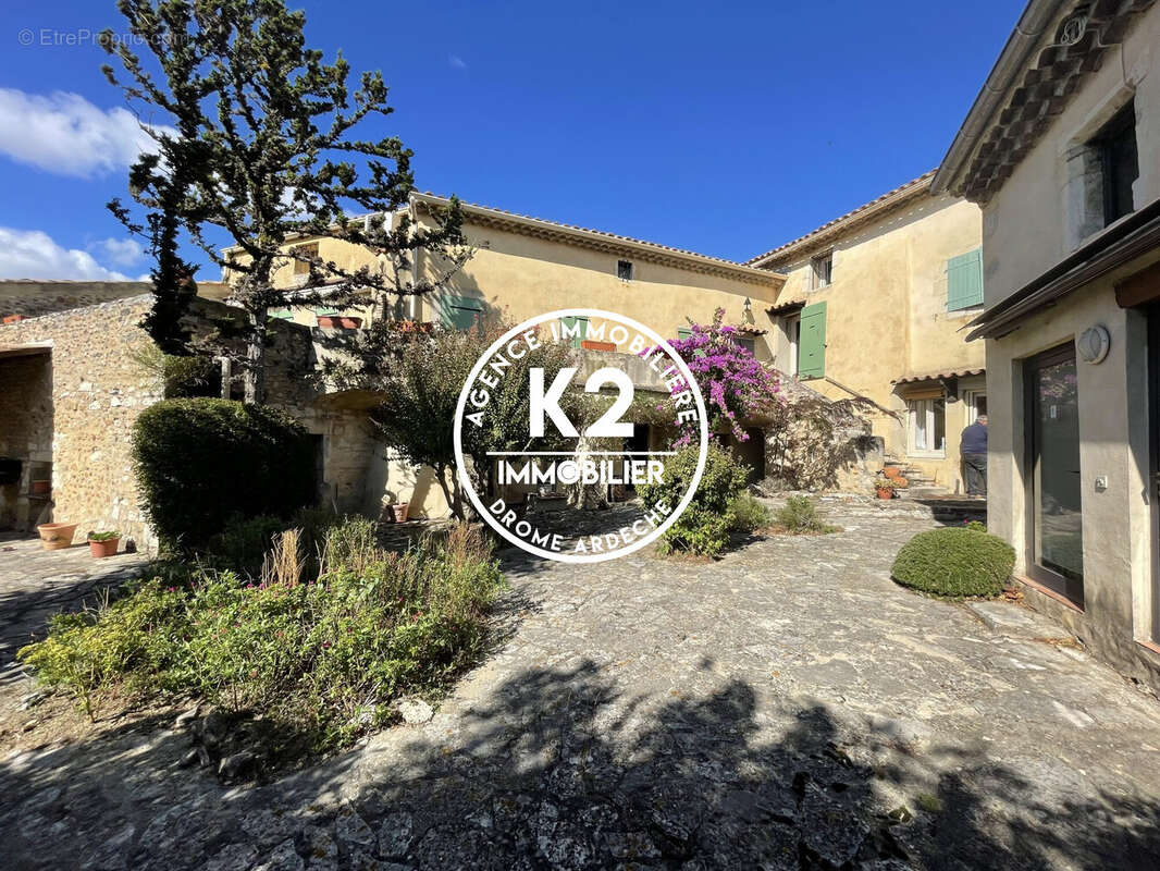 Maison à ALLAN