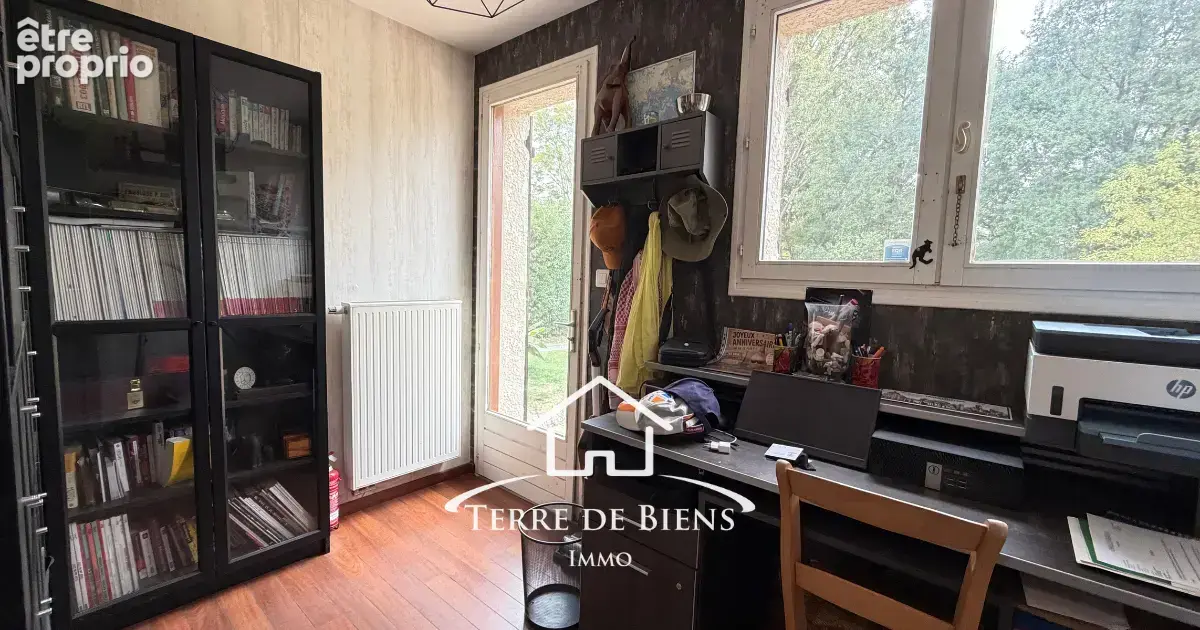Exclusivité: Maison familiale, 150m2, pièce de vie de 60m2, 4 chambres, vie de plain-pied, sous-sol complet et - photo 11
