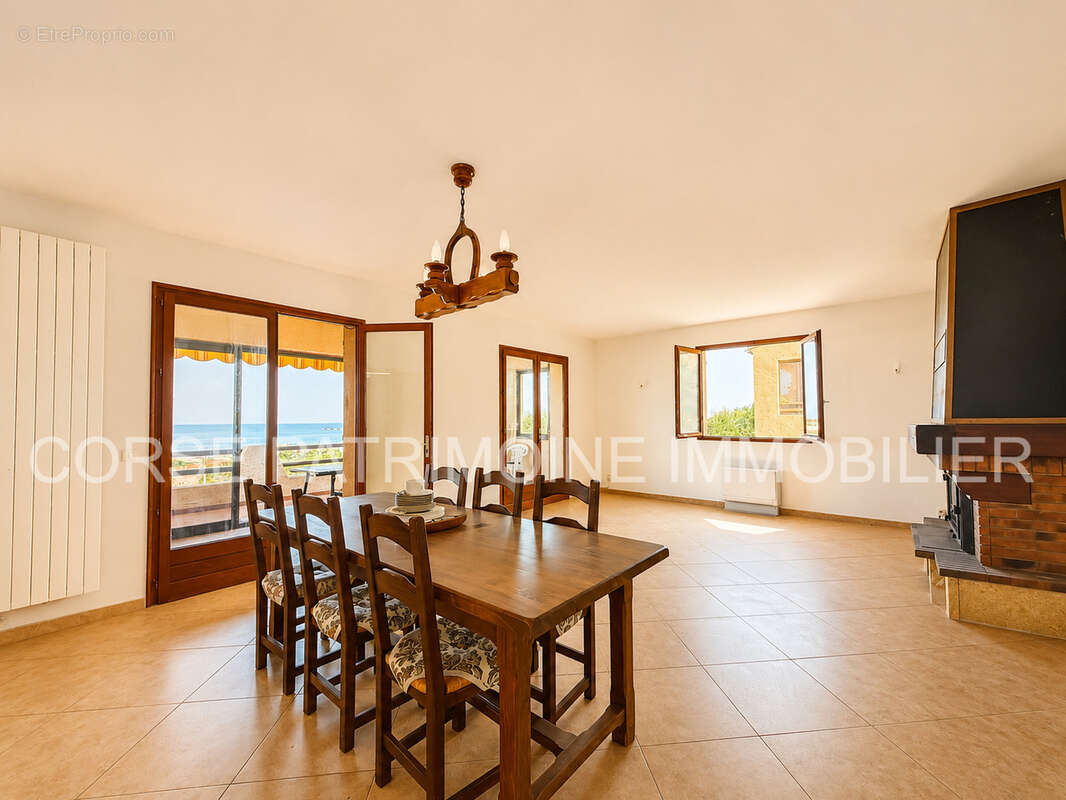 Villa aux multiples possibilités au coeur de Solenzara - photo 12