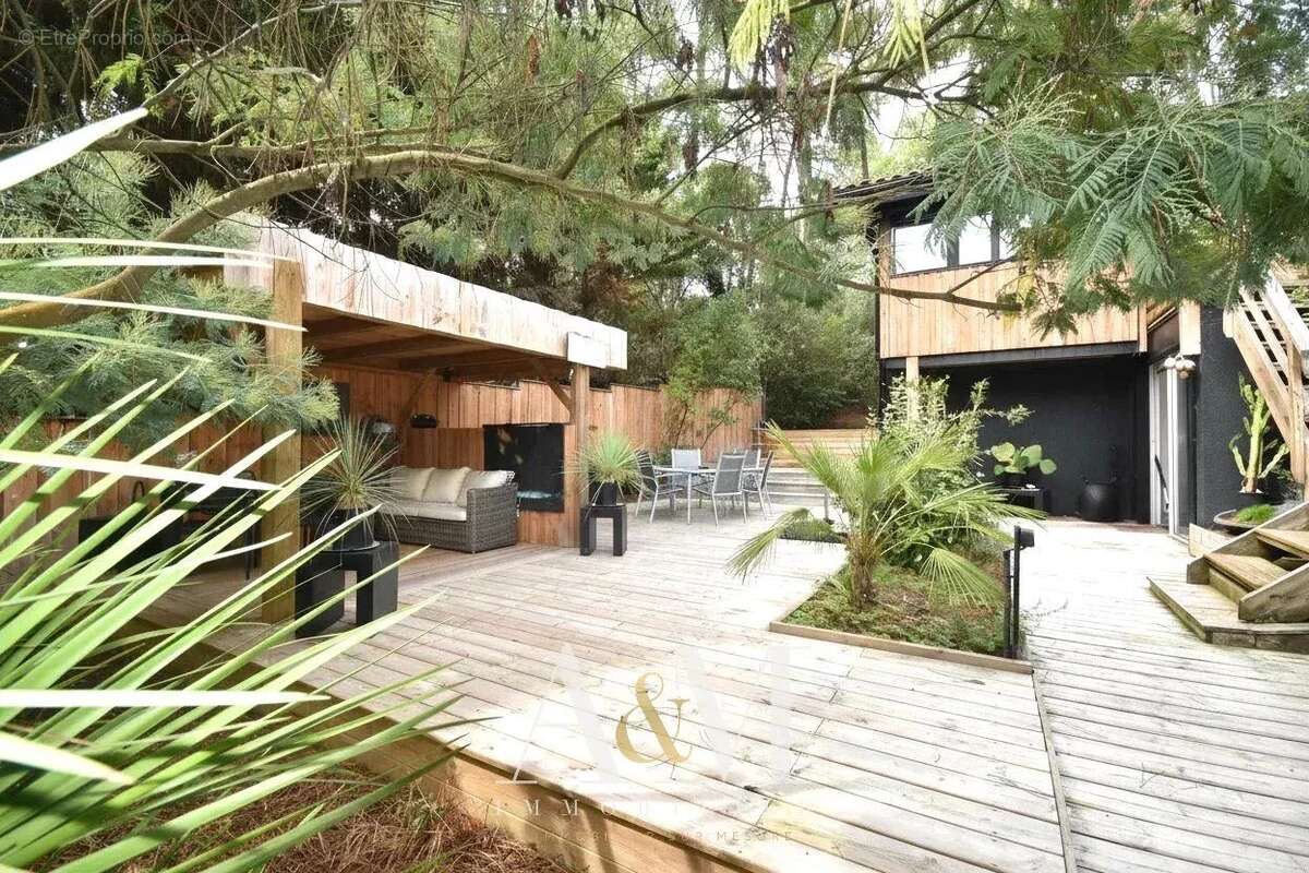 Maison à LACANAU