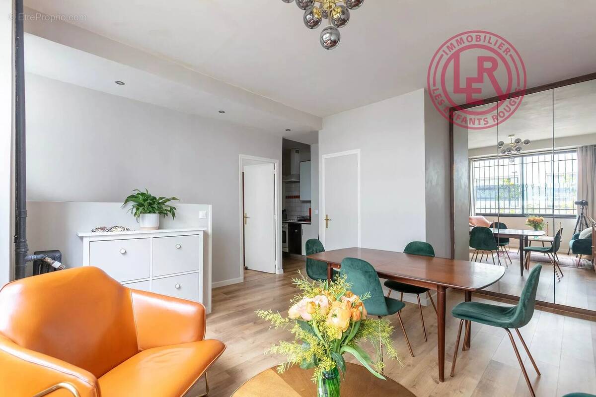 Appartement à PARIS-19E