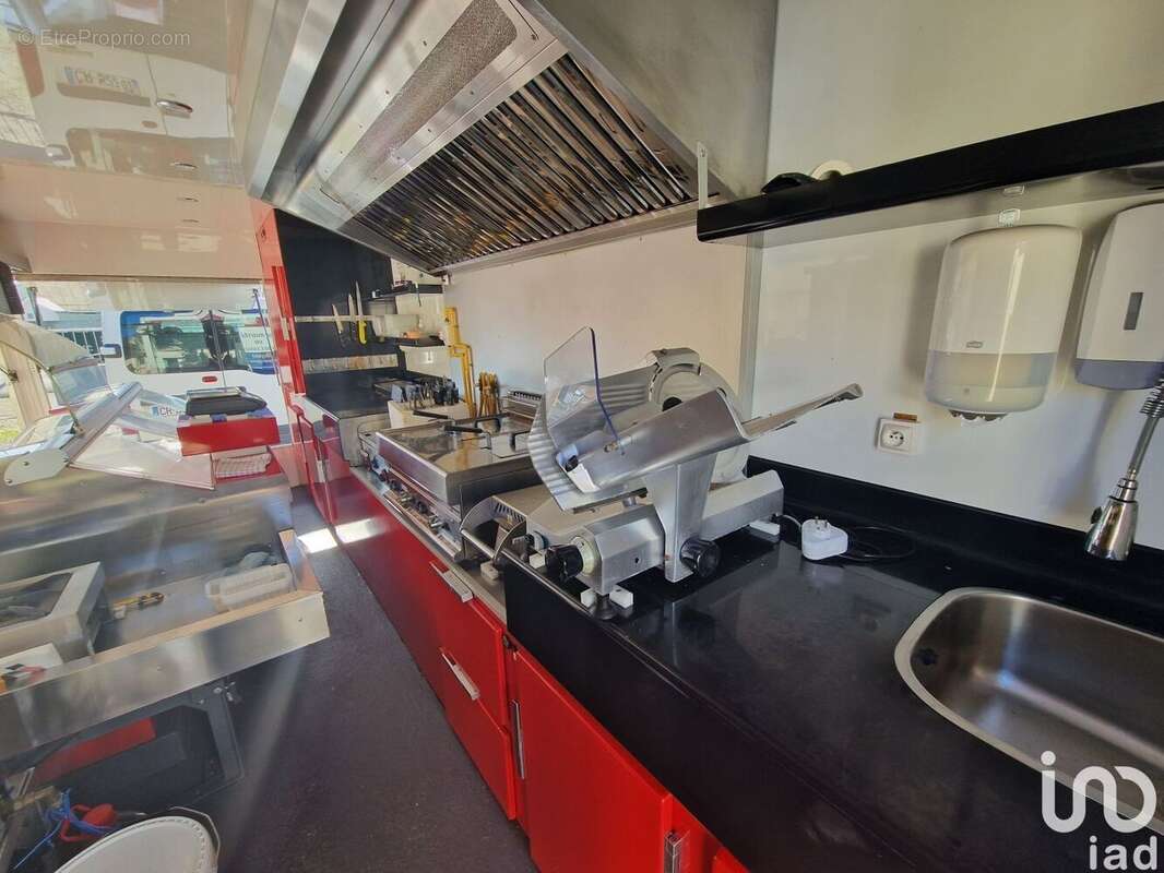 Photo 3 - Commerce à AIGREFEUILLE-D'AUNIS