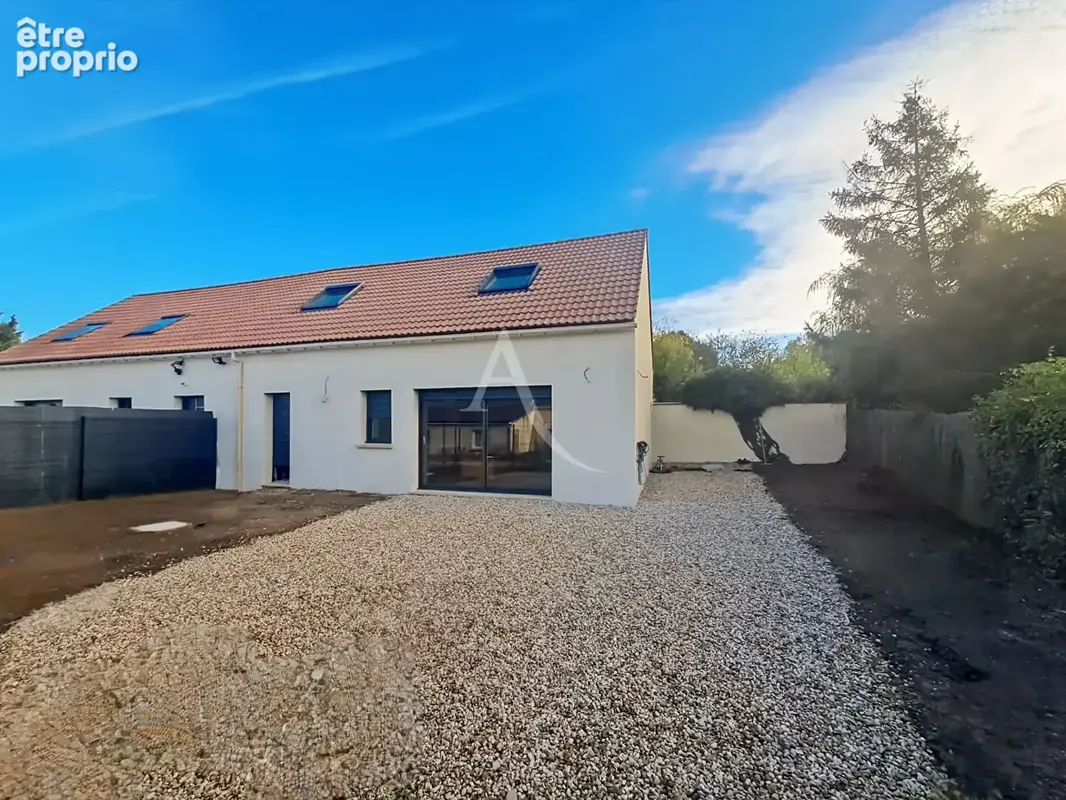Photo Maison à Saint-Cheron au prix de 298 880€