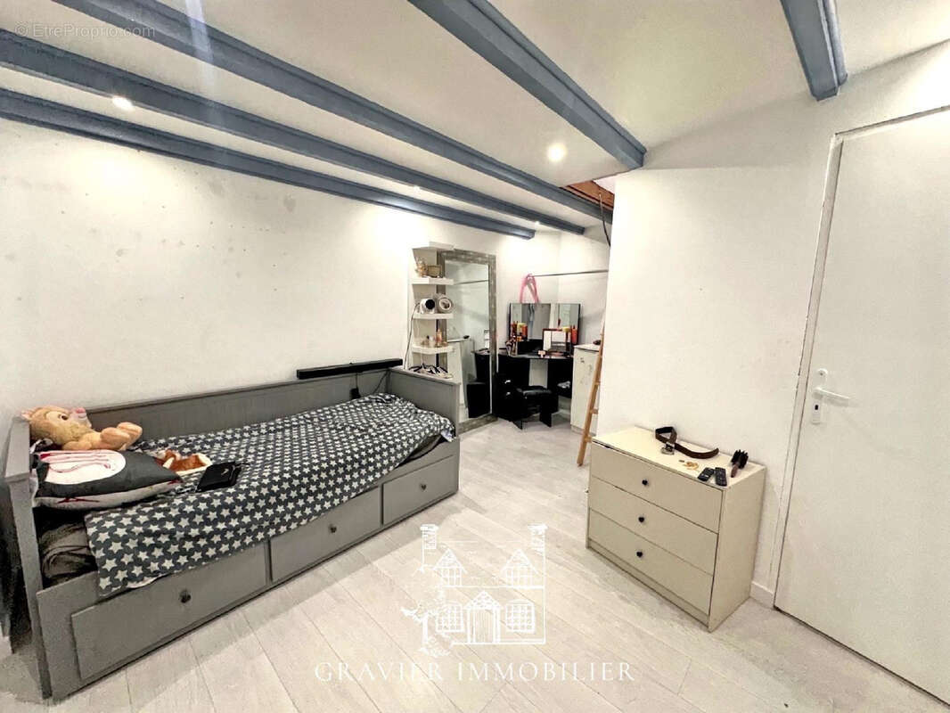 Maison à LA VALETTE-DU-VAR