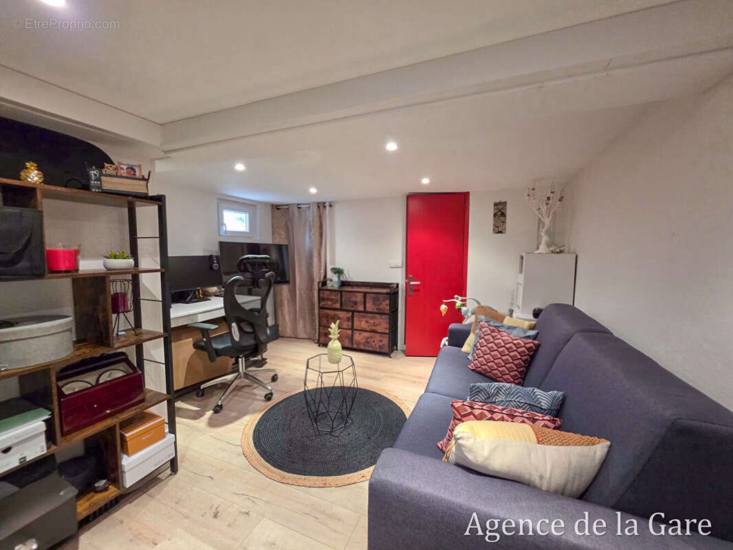 Maison à SARTROUVILLE