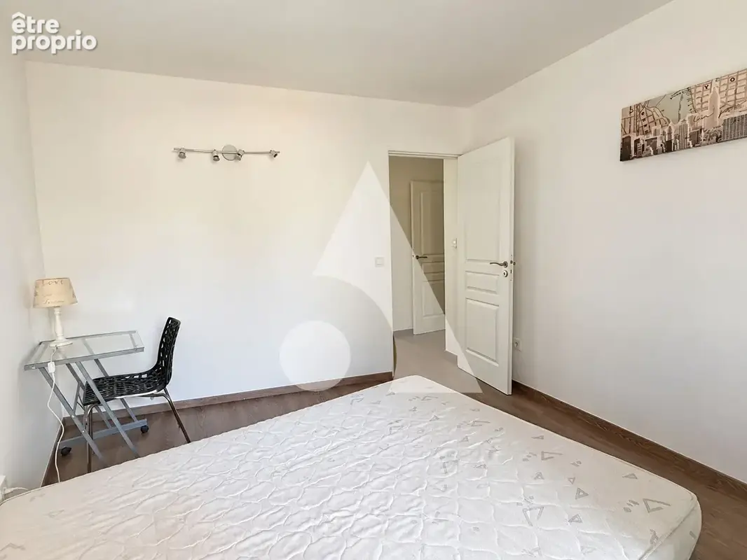 4 pièces de 72m2 avec terrasse , Docks de Saint-Ouen - photo 9