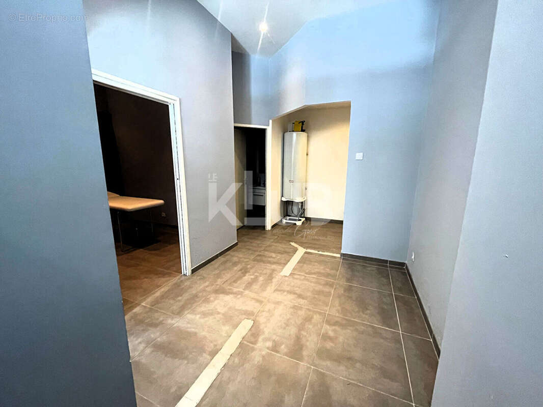 Commerce à SANTA-MARIA-DI-LOTA