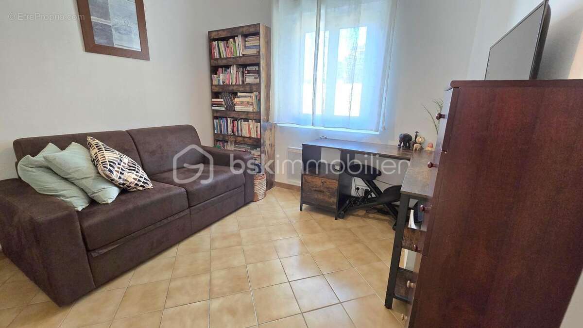 Maison avec piscine et garage - photo 4