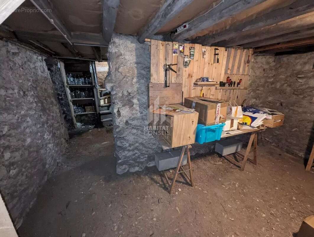 Maison à SAINT-LAURENT-DU-PONT