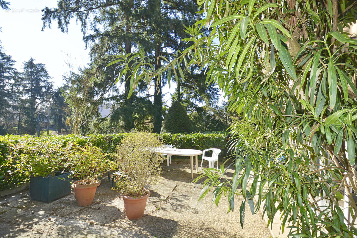 Maison à SAINTE-FOY-LES-LYON