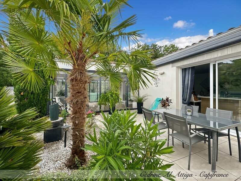 Maison à vendre Périgny, quartier Rompsay, 119m2, plain-pied, garage, jardin, véranda avec jacuzzi - photo 12