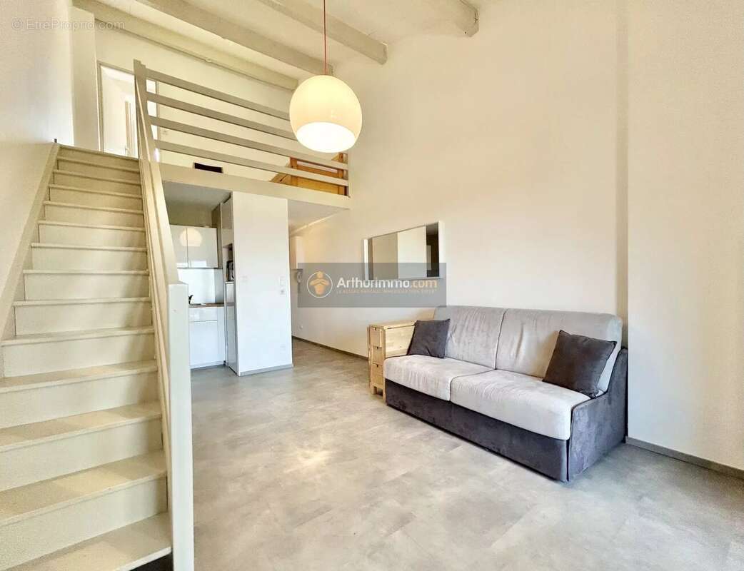 Appartement à FREJUS