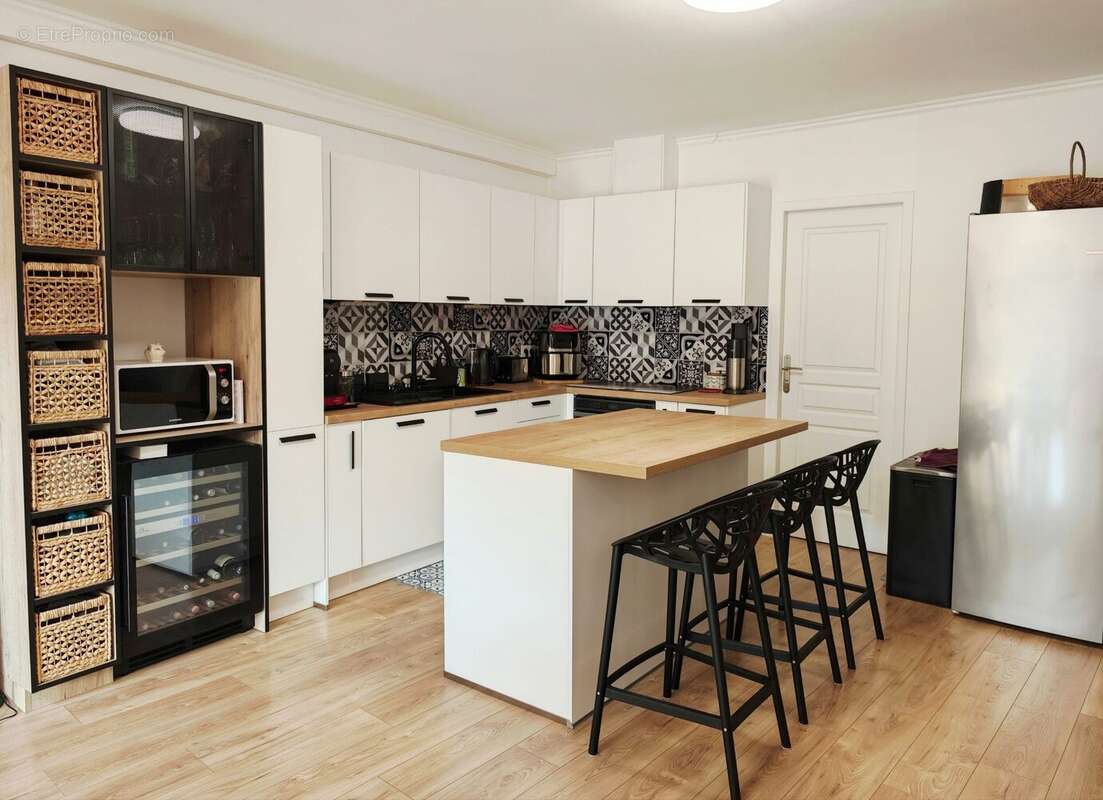 Appartement 144 m² à Gex  - photo 5