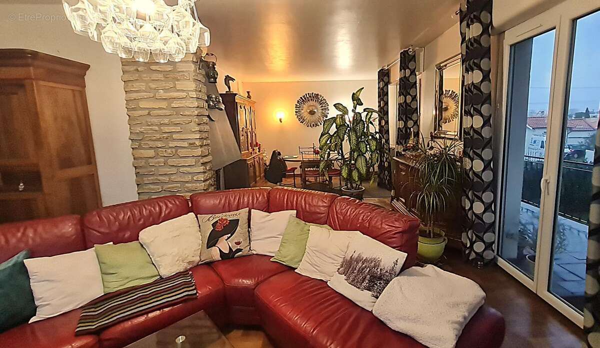 Maison à SAINT-GEORGES-DE-DIDONNE