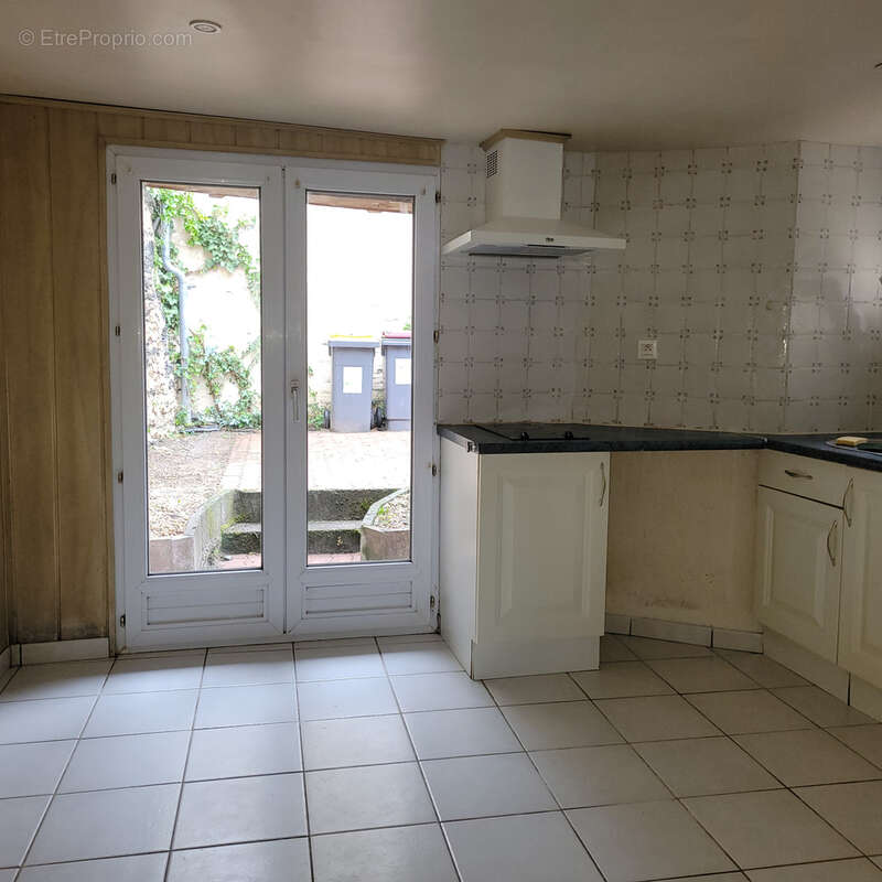 Appartement à CORNE