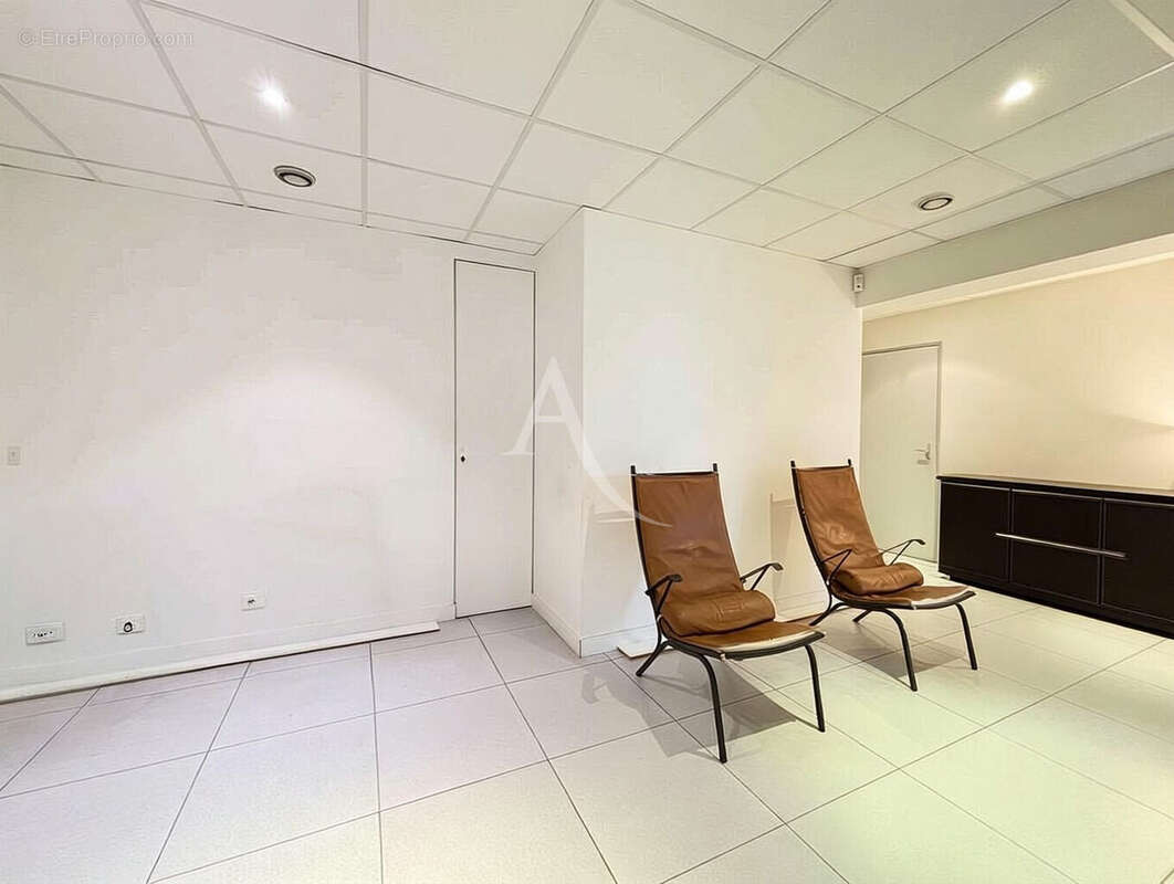 Commerce à IVRY-SUR-SEINE