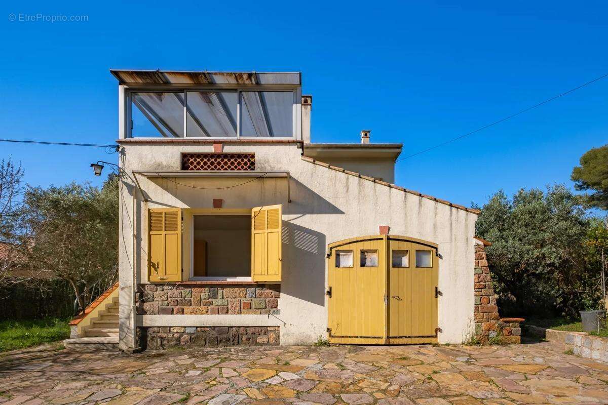 Appartement à SAINT-RAPHAEL