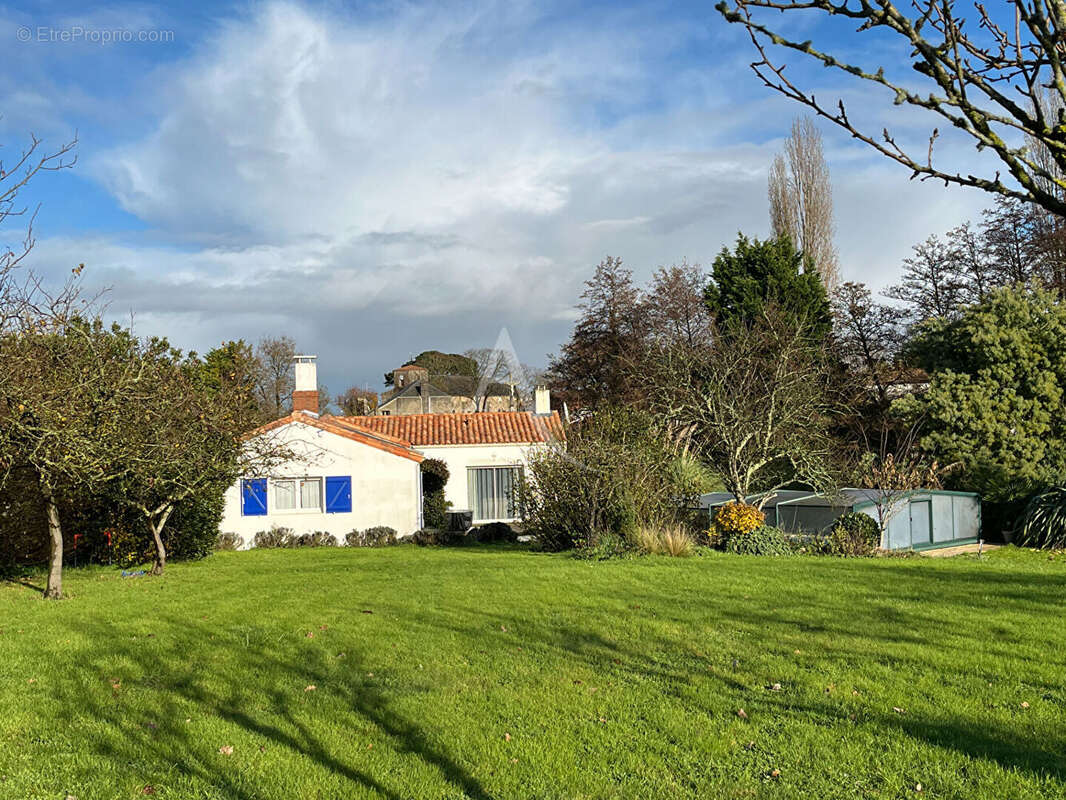 Maison à LA CHAPELLE-ACHARD