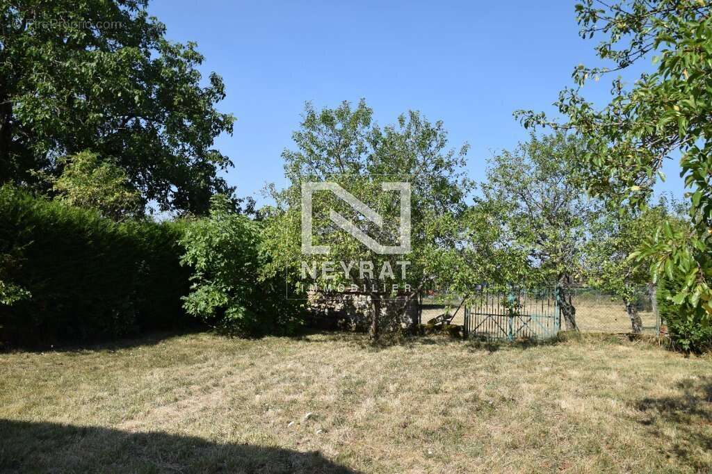 7 kms d'Arnay-le-Duc, Maison en pierre 3 chambres sur 2600m² - photo 15