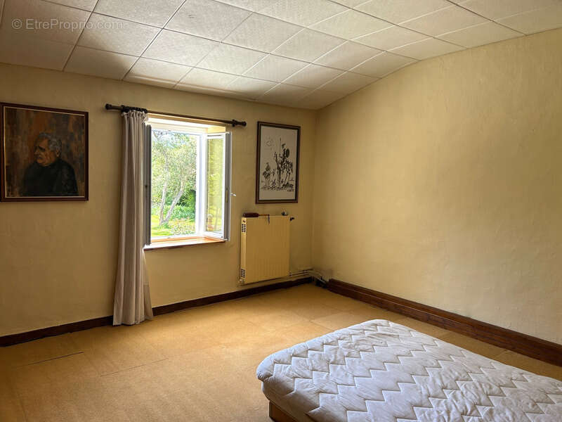 Maison à CHANTECORPS