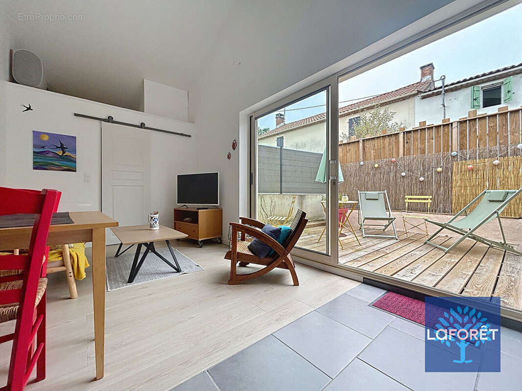 Maison à CHATEAU-GUIBERT