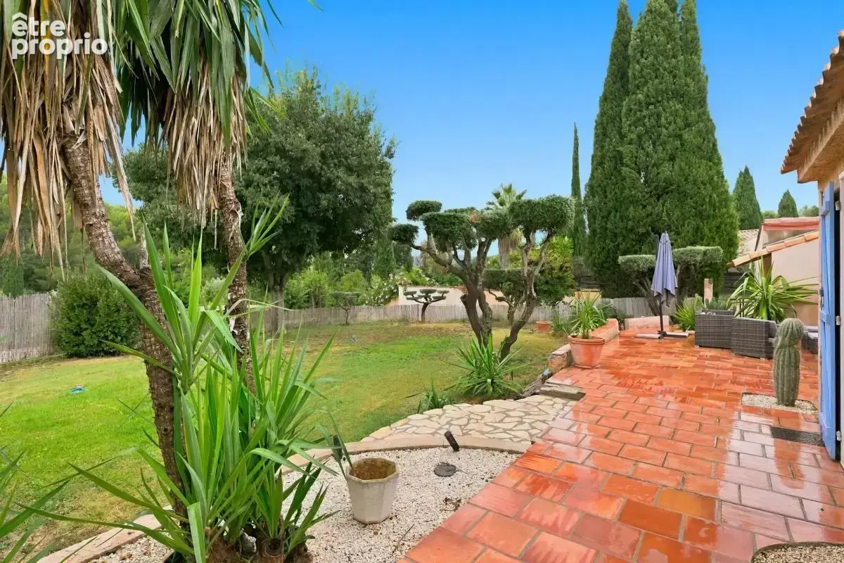 Maison de 6 pièces de 160 m² à Sanary-sur-Mer - photo 22