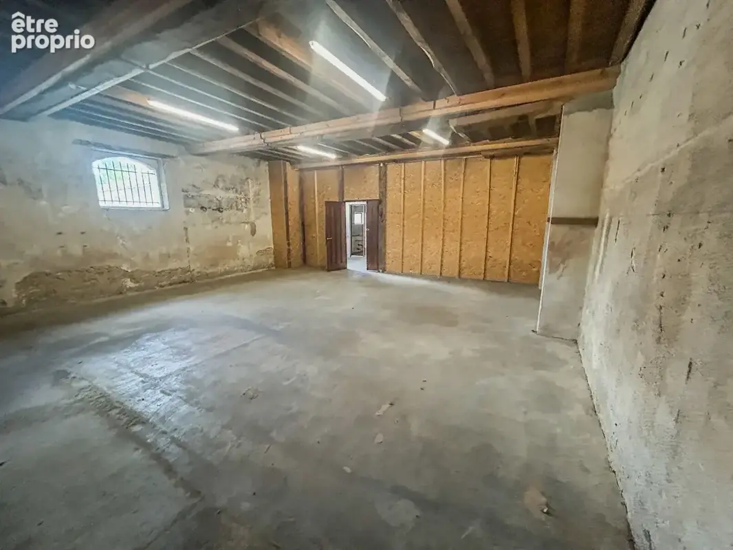 Immeuble à transformer de 190 m2 au sol - photo 2