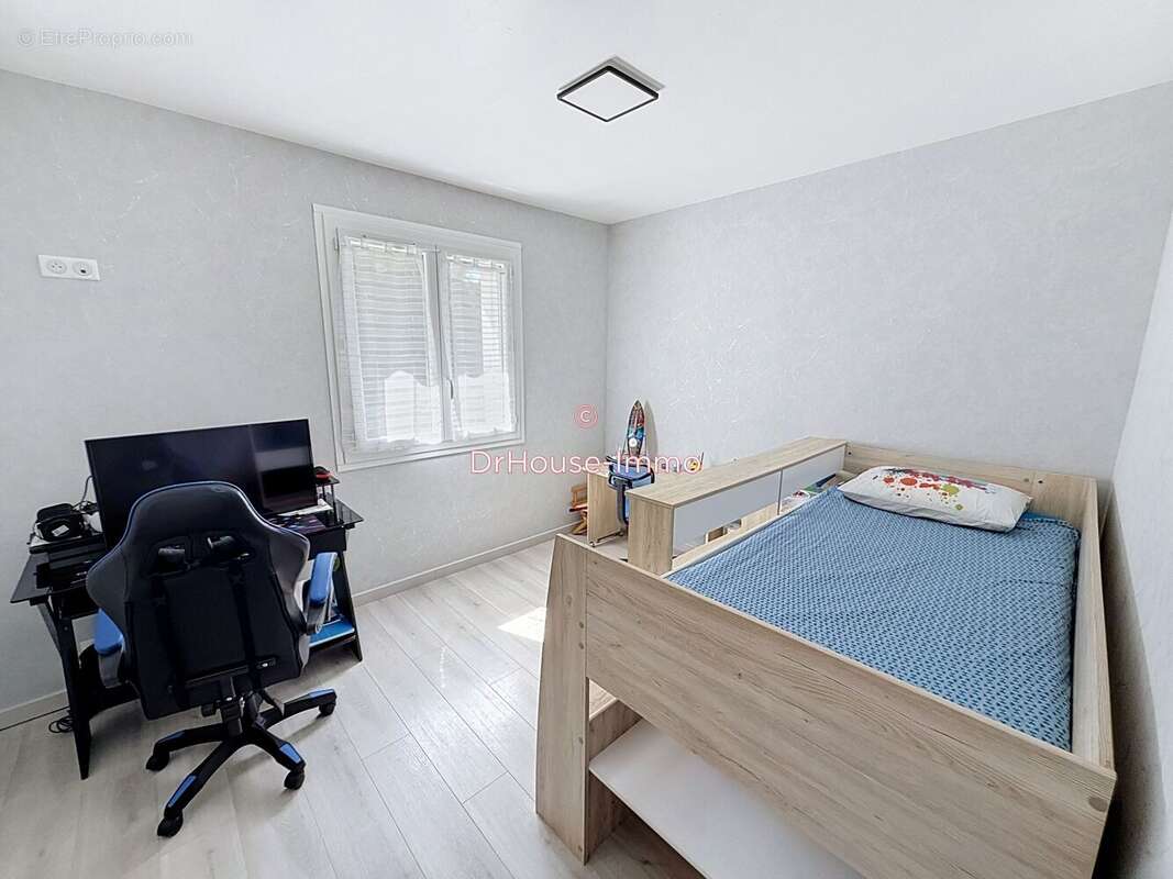 Maison 128 m² à Coulounieix-Chamiers  - photo 8
