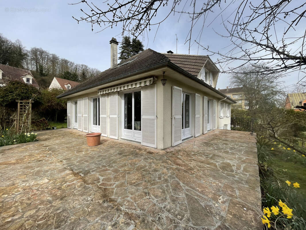 Maison à PONT-SAINTE-MAXENCE