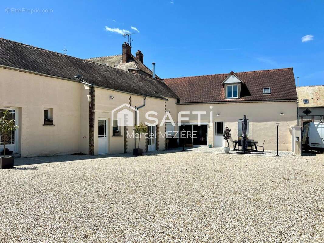 Photo 2 - Maison à DOLLOT