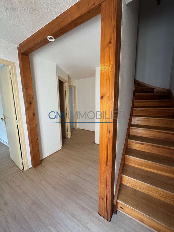 Maison à AMBIERLE