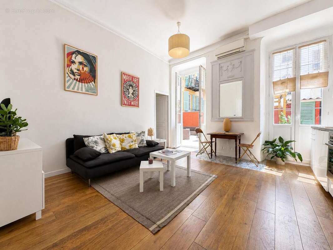   - Appartement à NICE