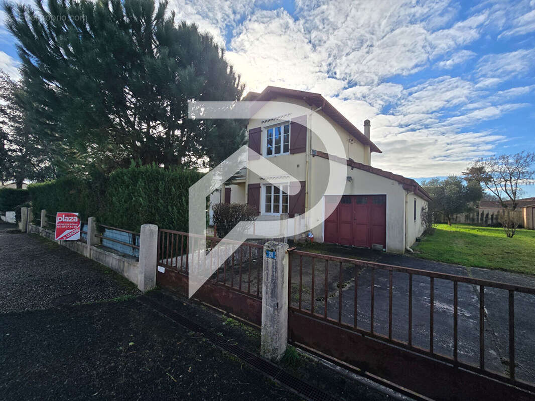 Maison à SAULT-DE-NAVAILLES