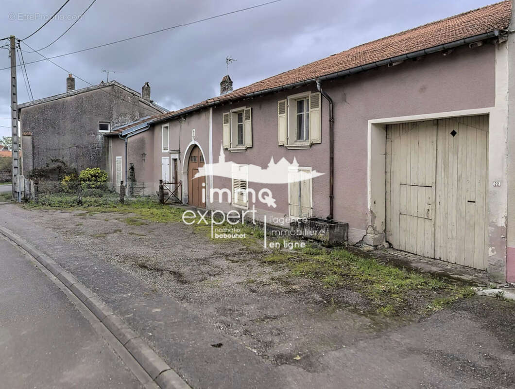 À vendre   Ferme avec jardin et garages à Oëlleville - photo 17
