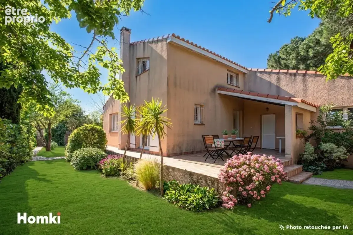 Maison/Villa T9 de 234 m² à Saint-Cyprien 66750 - photo 2