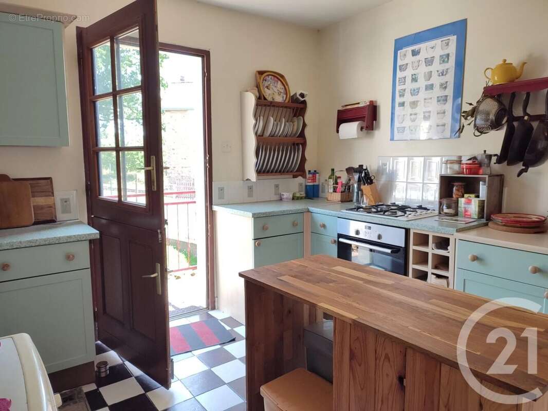 Maison 96 m² à Le Pertre  - photo 4
