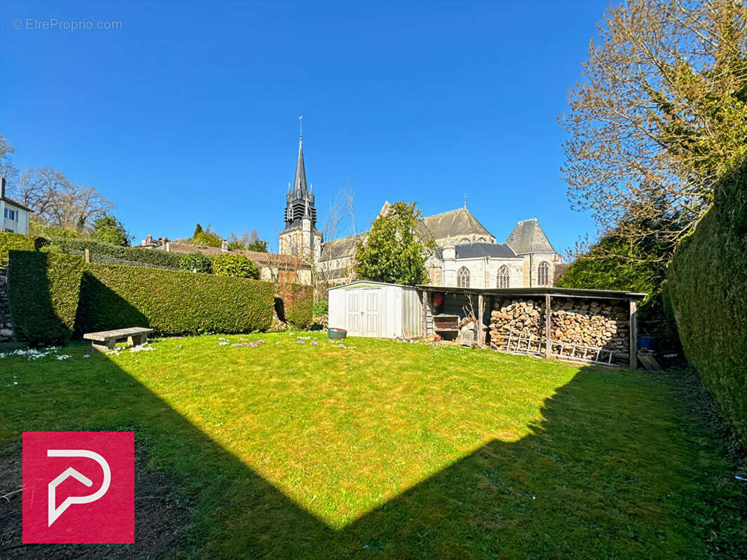 Maison en briques dans BERNAY avec jardin et garage - photo 4