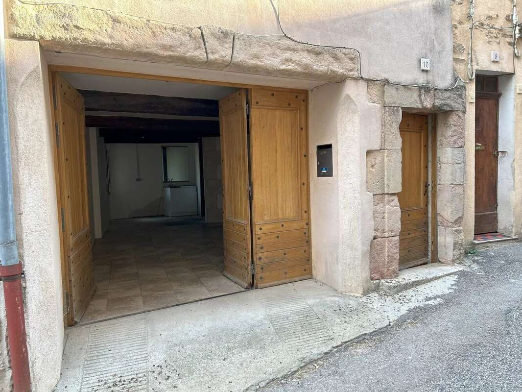 Maison à FIGANIERES