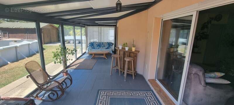 Maison 96 m² à Chambon  - photo 10