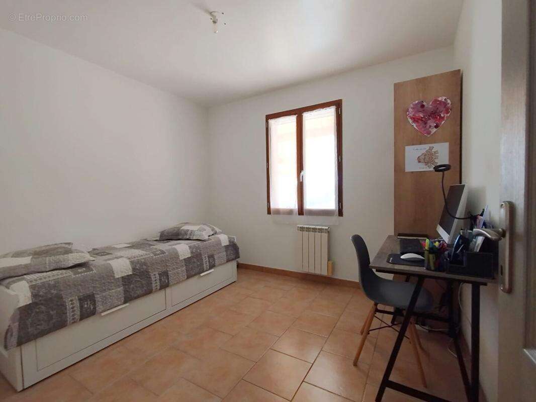 Maison à REGUSSE