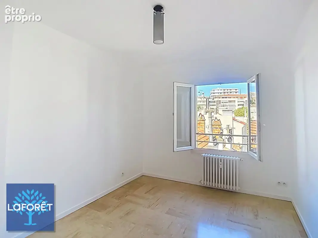 Cannes - Bas du Petit Juas - Superbe appartement 2 pièces - photo 8