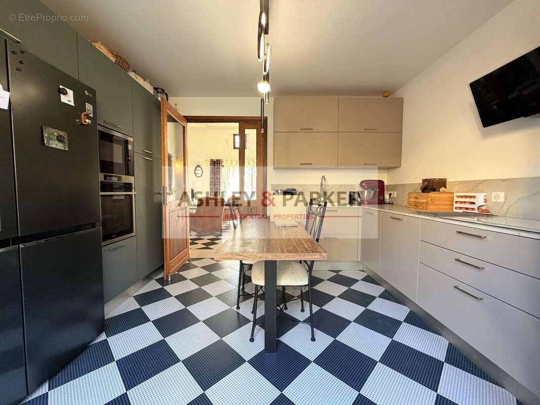 Maison à LA COLLE-SUR-LOUP