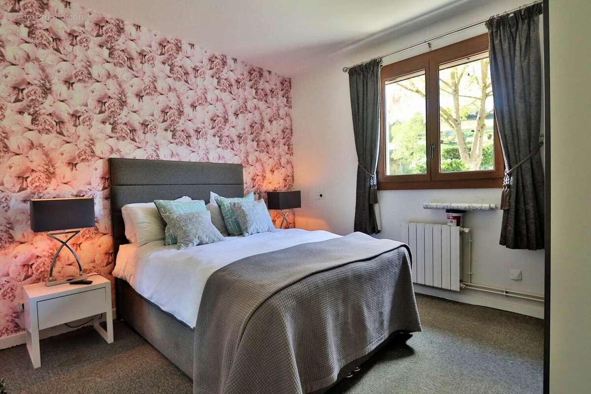 Maison à AURIONS-IDERNES