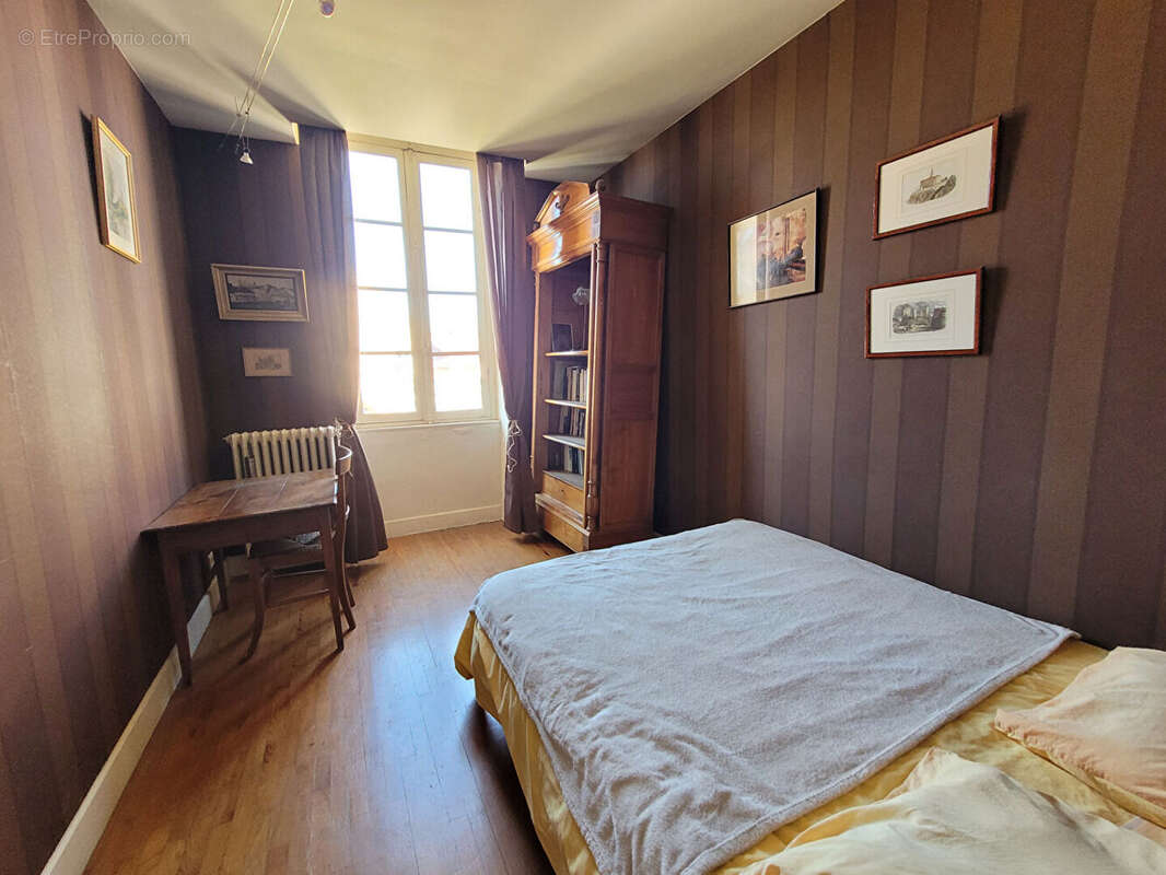 Appartement à SAINT-POURCAIN-SUR-SIOULE